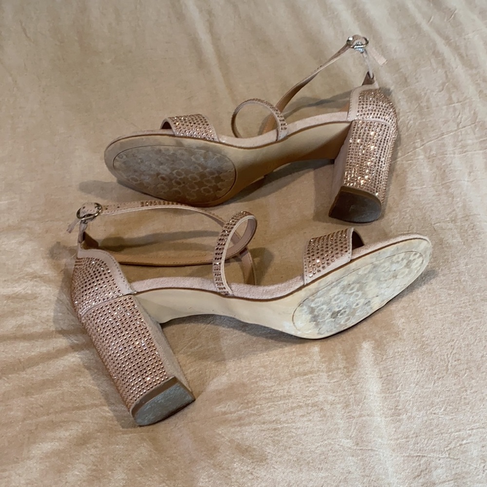 High heels - Picture 3 of 5